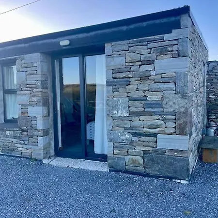 דירה Clarefornia Stone Shed