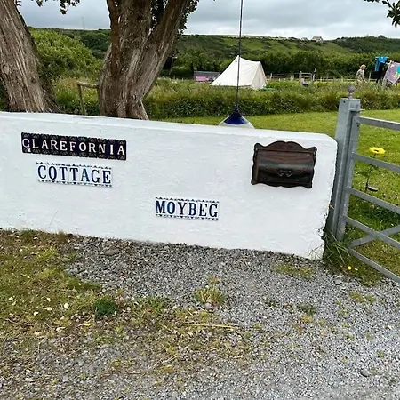 דירה Clarefornia Stone Shed