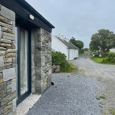 דירה Clarefornia Stone Shed להינץ'