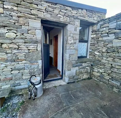 아파트 Clarefornia Stone Shed *