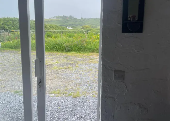 아파트 Clarefornia Stone Shed *